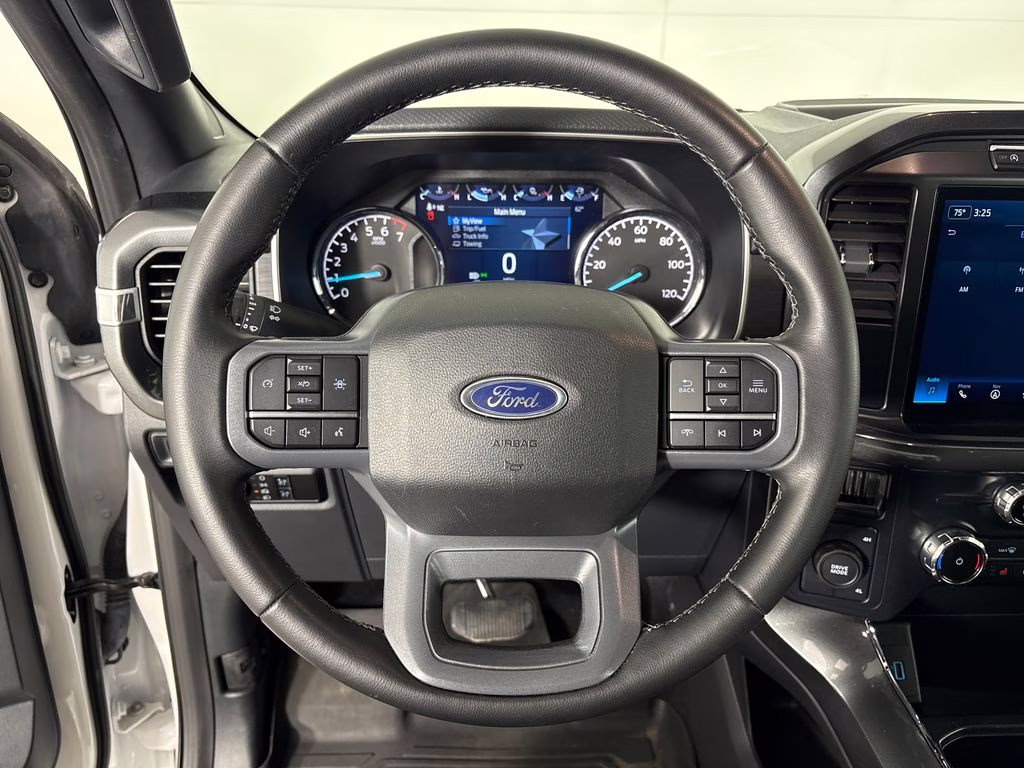 2023 Oxford White Ford F-150 XLT 4X4 Truck