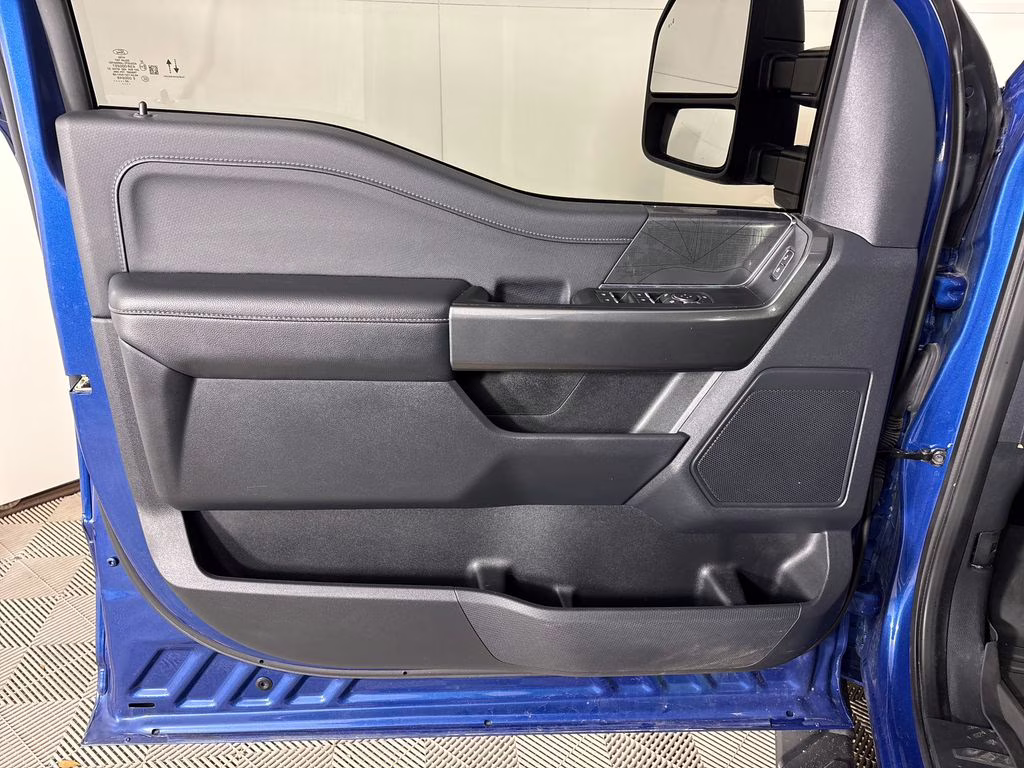 2022 Blue Metallic Ford F-150 XLT 4X4 Truck