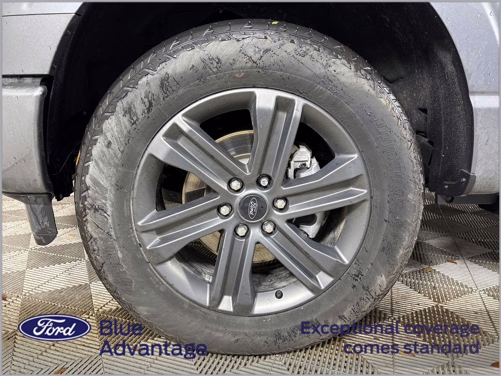 2023 Gray Metallic Ford F-150 Lariat 4X4 Truck