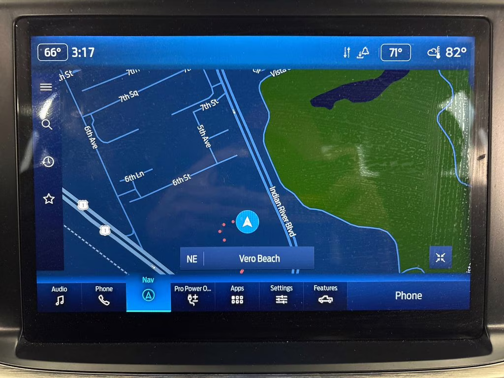 2023 Gray Metallic Ford F-150 Lariat 4X4 Truck