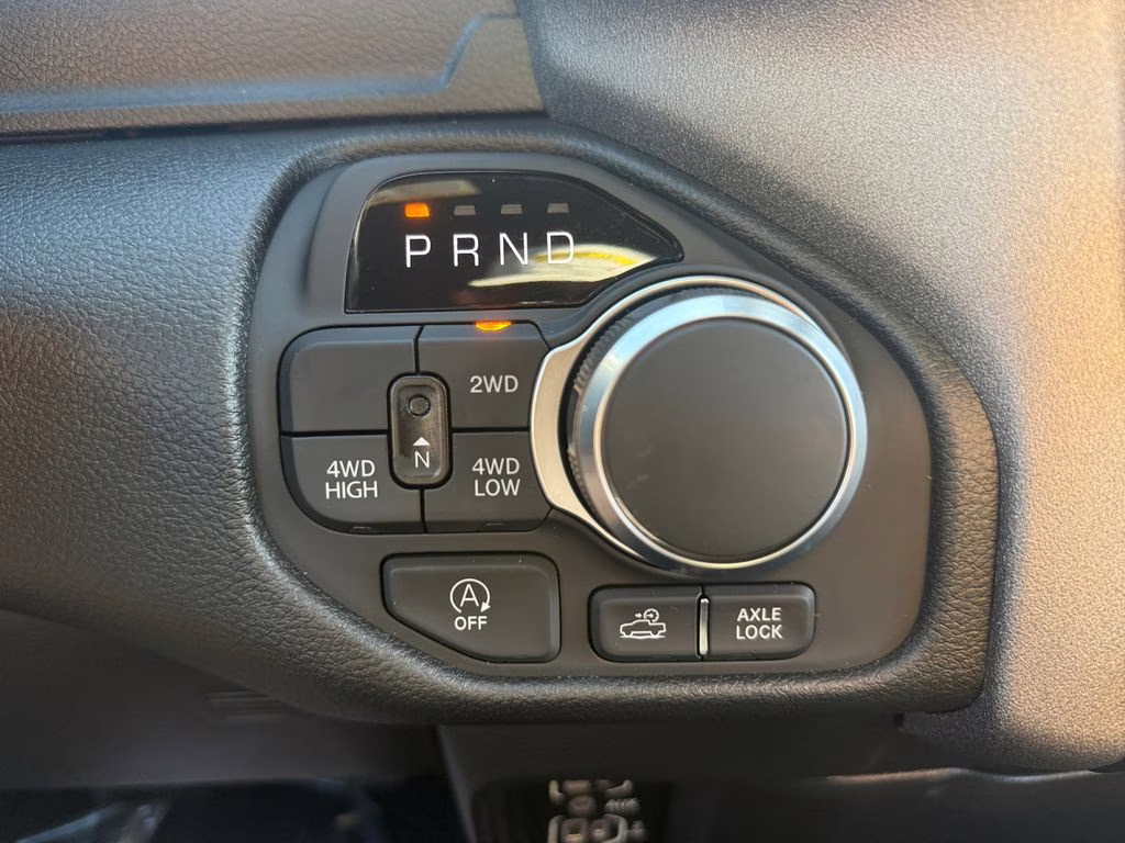 2026 Diamond Black Crystal Pearlcoat Ram 1500 Warlock 4X4 Truck