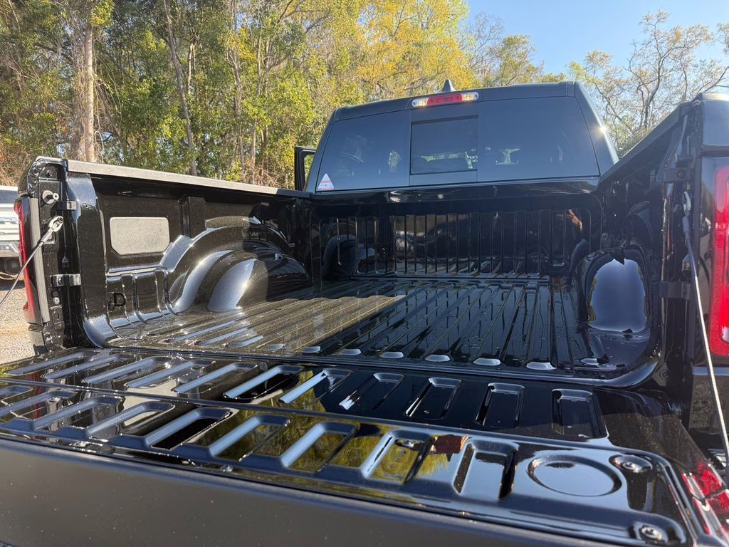 2026 Diamond Black Crystal Pearlcoat Ram 1500 Warlock 4X4 Truck