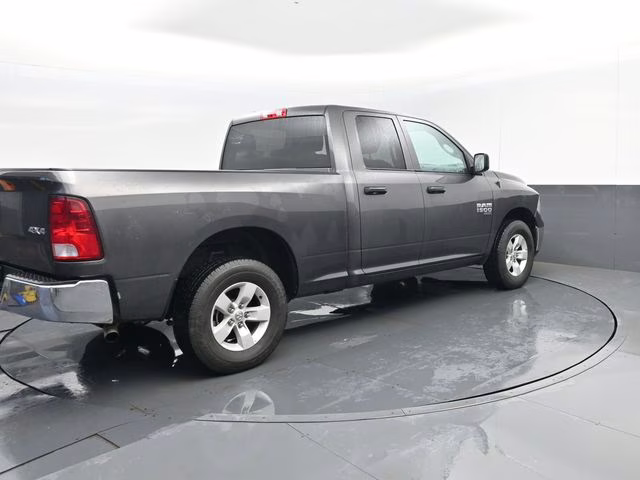2024 Granite Crystal Metallic Clearcoat Ram 1500 Classic SLT 4X4 Truck