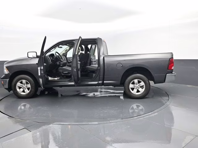 2024 Granite Crystal Metallic Clearcoat Ram 1500 Classic SLT 4X4 Truck