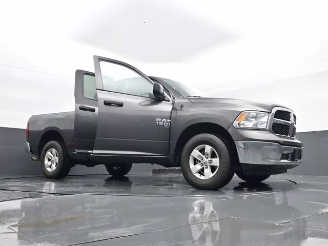 2024 Granite Crystal Metallic Clearcoat Ram 1500 Classic SLT 4X4 Truck