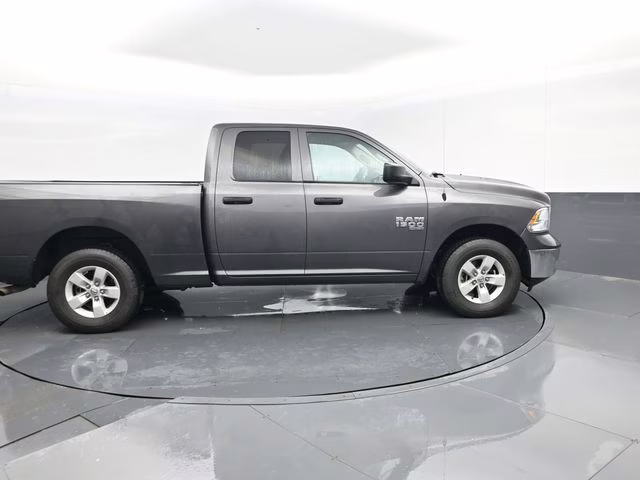 2024 Granite Crystal Metallic Clearcoat Ram 1500 Classic SLT 4X4 Truck