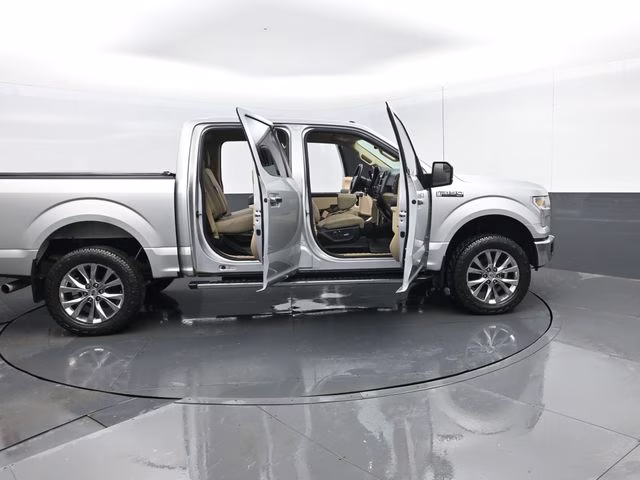 2017 Ingot Silver Ford F-150 XLT 4X4 Truck