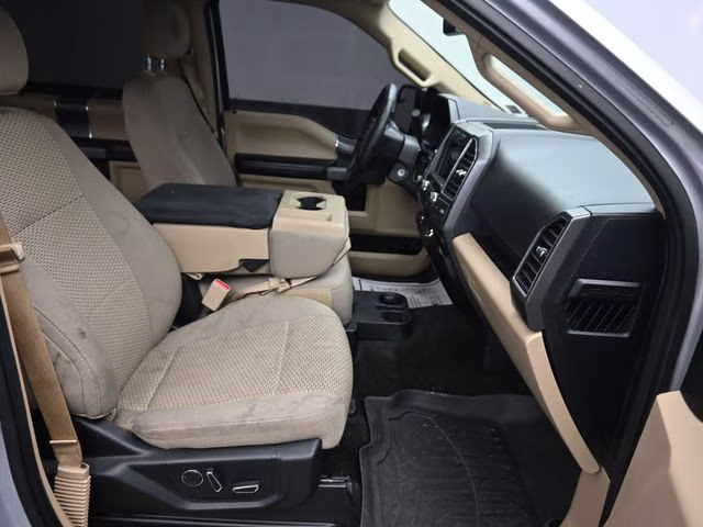 2017 Ingot Silver Ford F-150 XLT 4X4 Truck