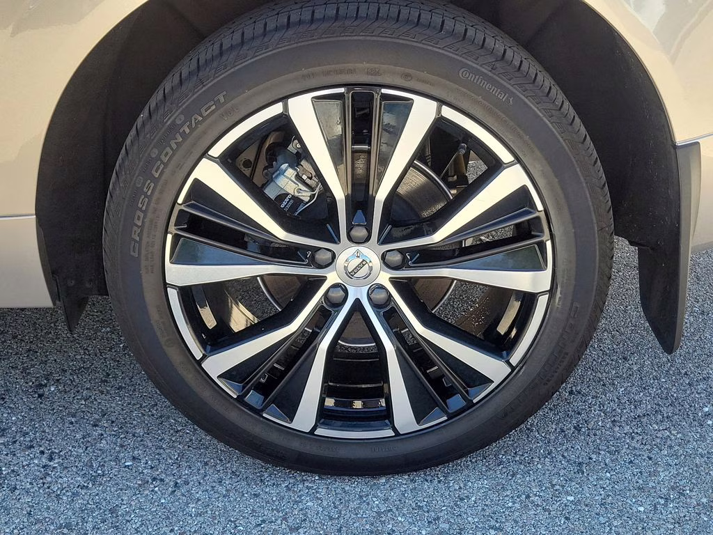 2025 Bright Dusk Metallic Volvo XC60 Plus AWD SUV