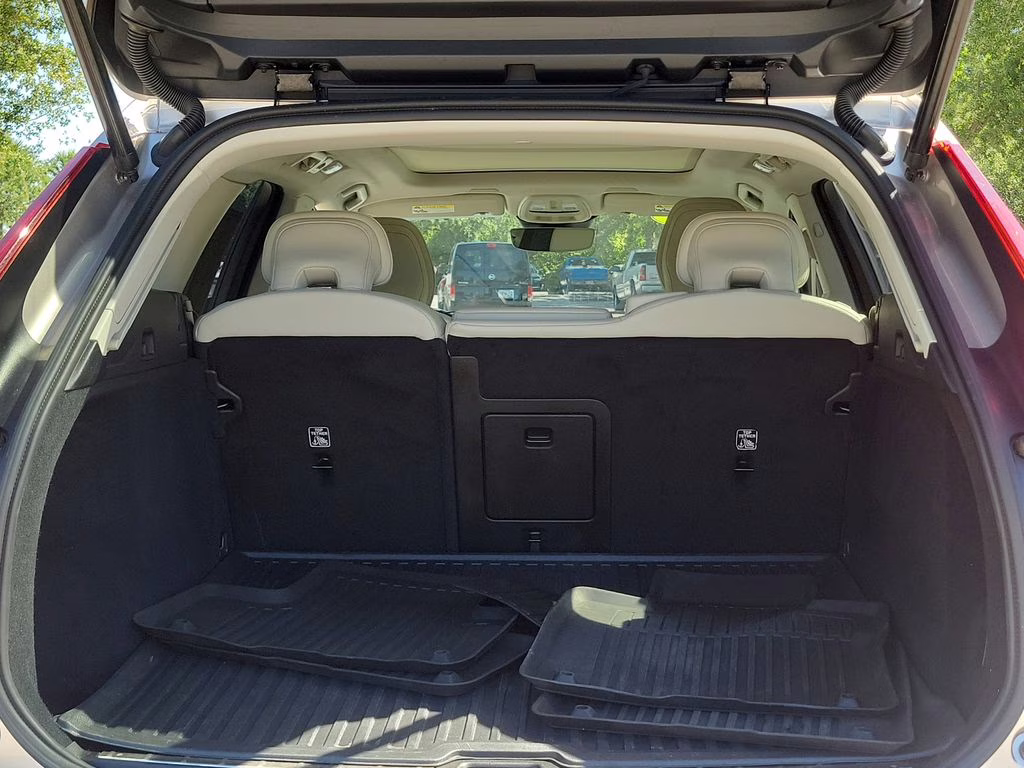 2025 Bright Dusk Metallic Volvo XC60 Plus AWD SUV