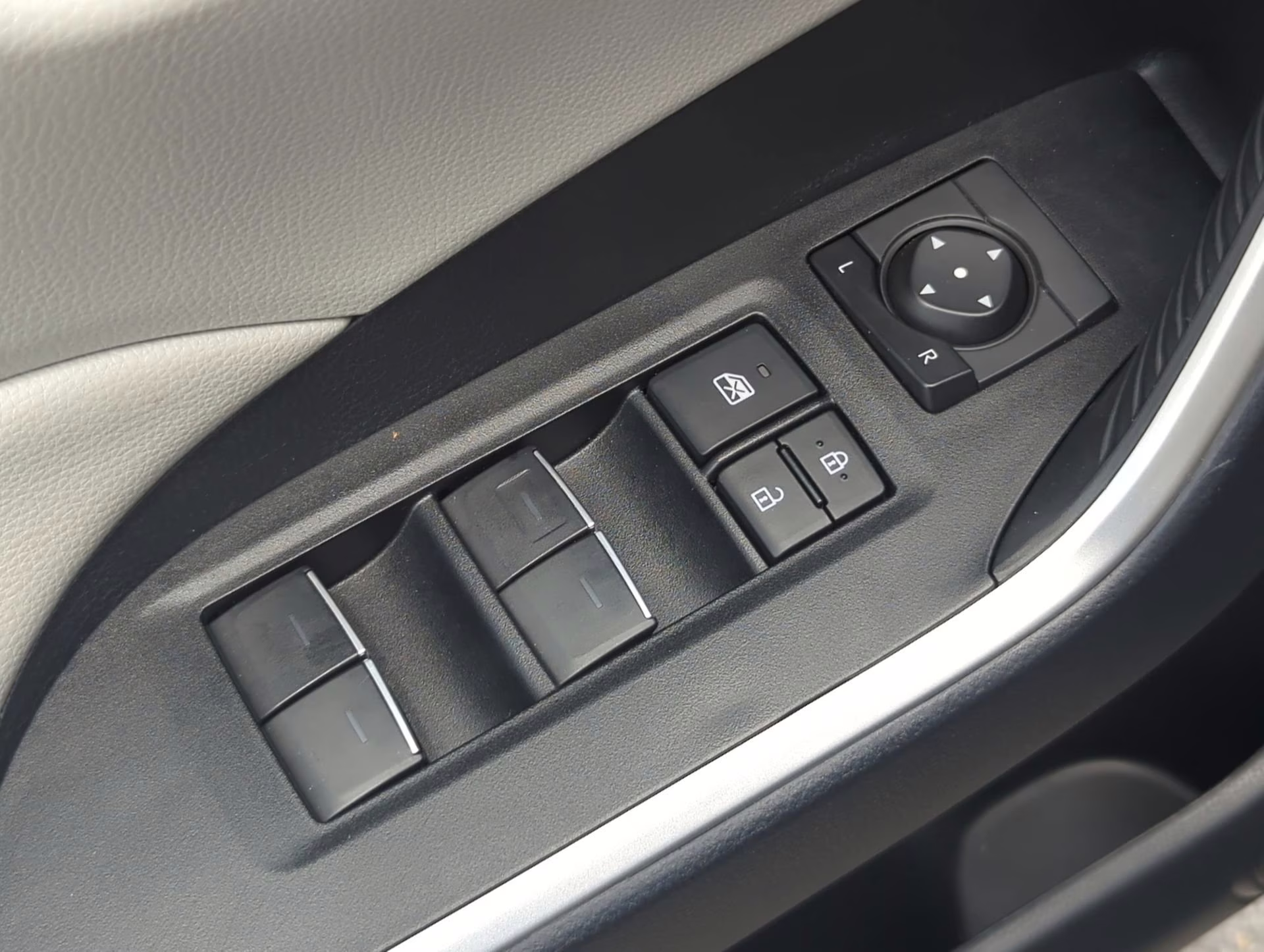 2025 Blueprint Toyota RAV4 XLE FWD SUV