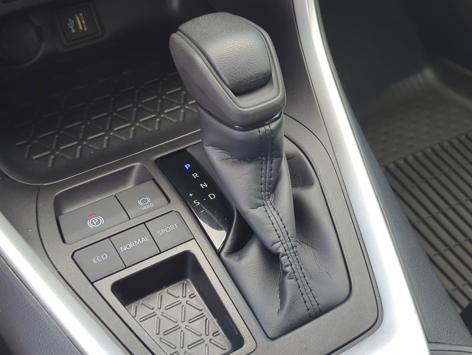 2025 Blueprint Toyota RAV4 XLE FWD SUV