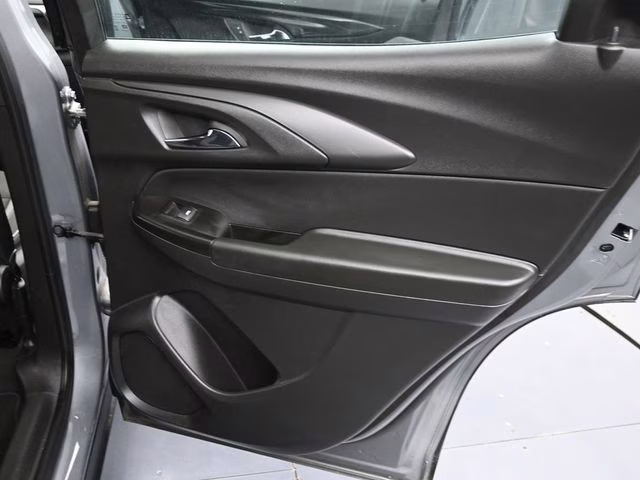 2024 Sterling Gray Metallic Chevrolet Trailblazer LS FWD SUV