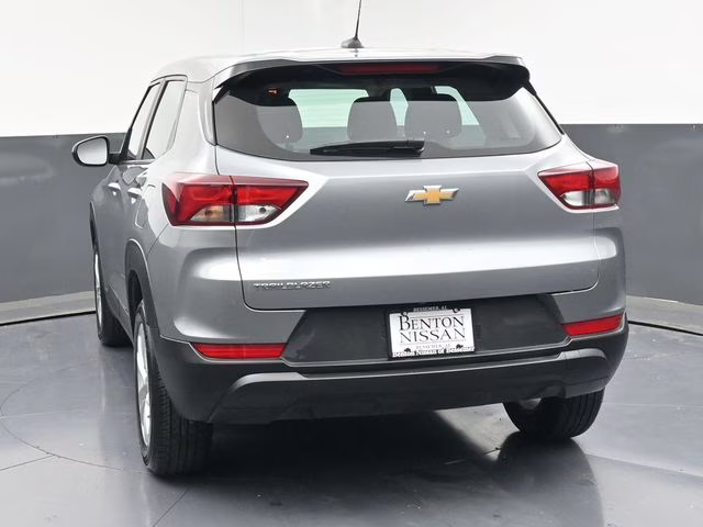 2024 Sterling Gray Metallic Chevrolet Trailblazer LS FWD SUV