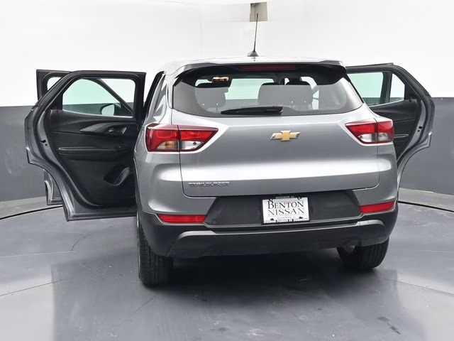 2024 Sterling Gray Metallic Chevrolet Trailblazer LS FWD SUV