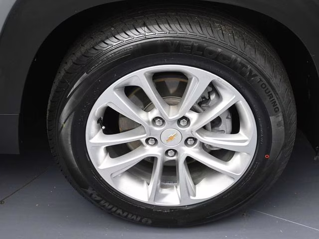 2024 Sterling Gray Metallic Chevrolet Trailblazer LS FWD SUV