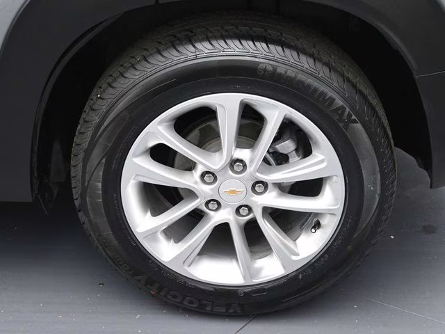 2024 Sterling Gray Metallic Chevrolet Trailblazer LS FWD SUV