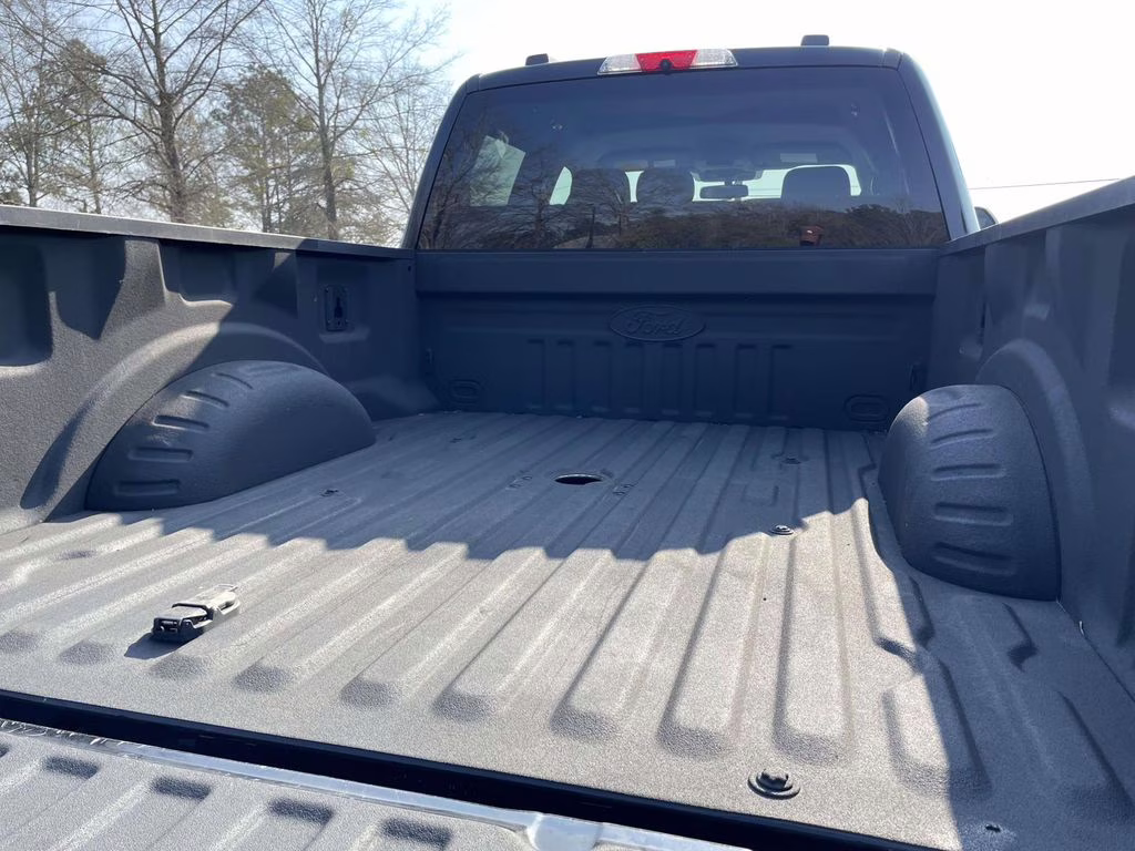 2023 Black Metallic Ford Super Duty F-250 SRW XLT 4X4 Truck