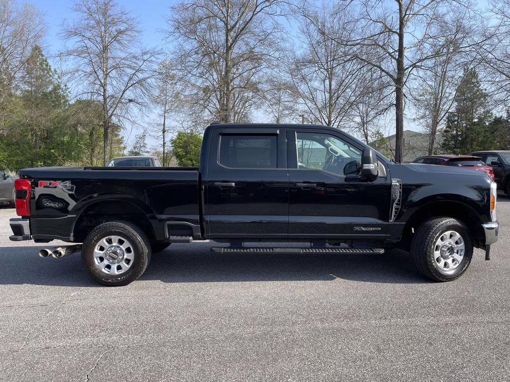 2023 Black Metallic Ford Super Duty F-250 SRW XLT 4X4 Truck