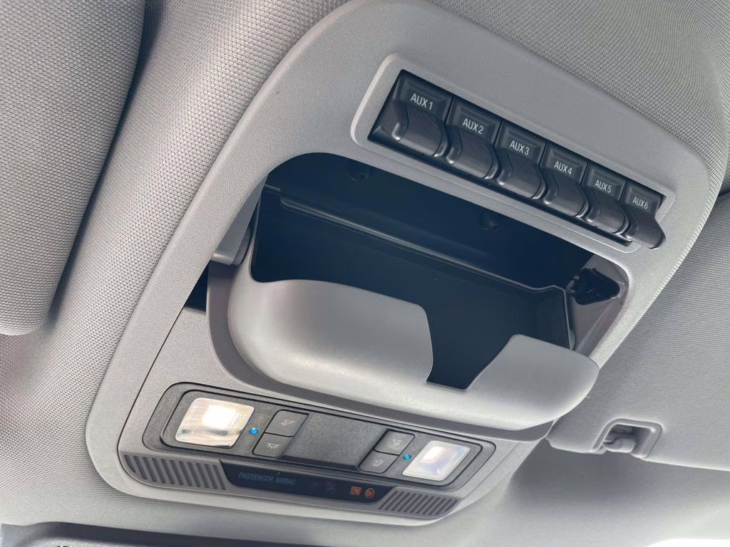 2023 Black Metallic Ford Super Duty F-250 SRW XLT 4X4 Truck