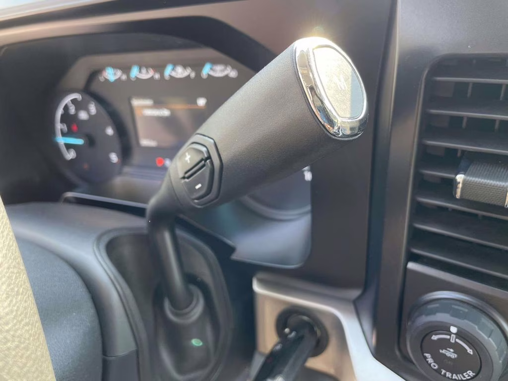 2023 Black Metallic Ford Super Duty F-250 SRW XLT 4X4 Truck