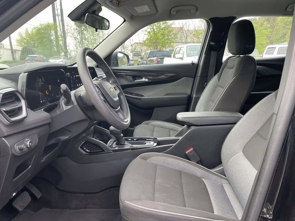 2024 Mosaic Black Metallic Chevrolet Trailblazer LS FWD SUV