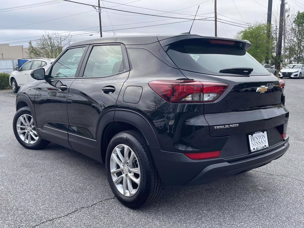 2024 Mosaic Black Metallic Chevrolet Trailblazer LS FWD SUV