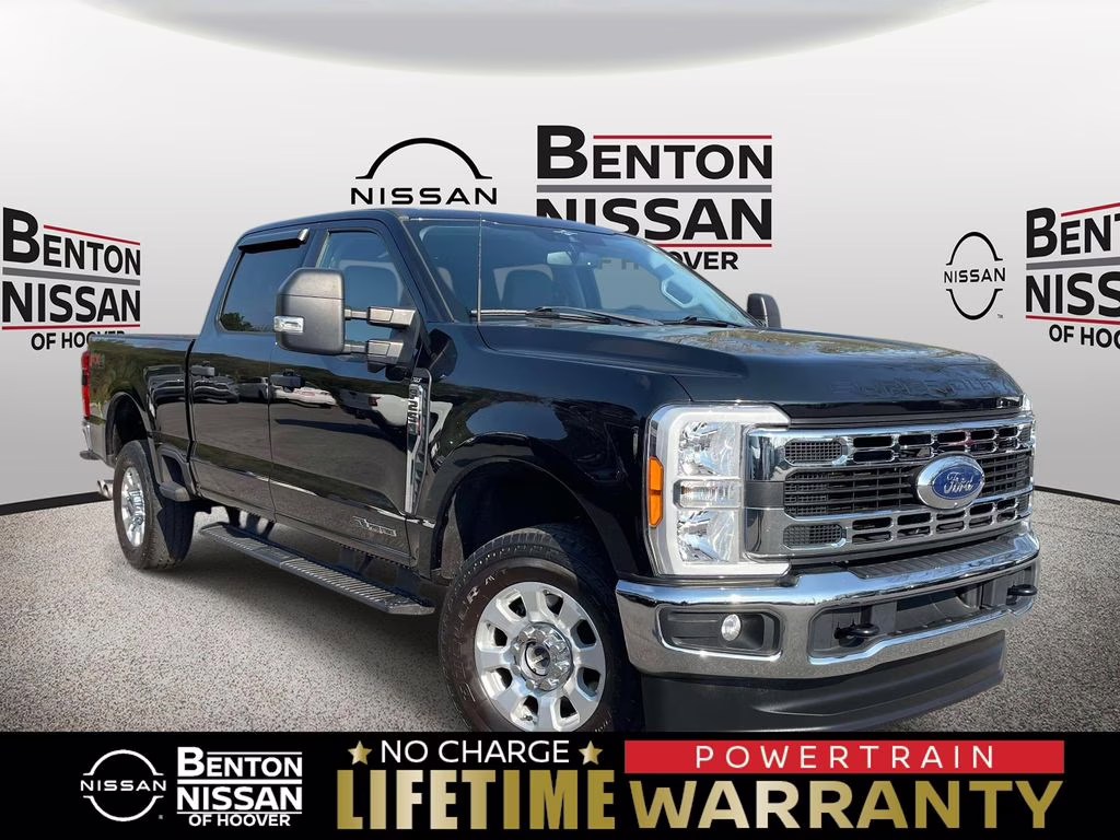 2023 Black Metallic Ford Super Duty F-250 SRW XLT 4X4 Truck
