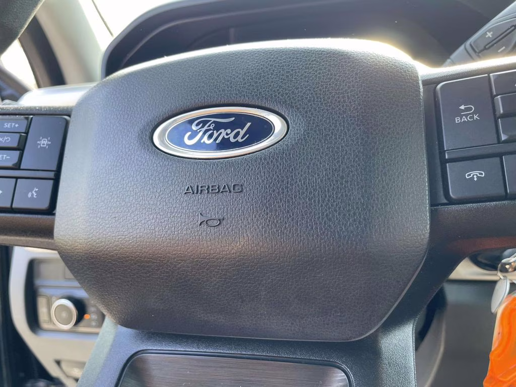 2023 Black Metallic Ford Super Duty F-250 SRW XLT 4X4 Truck