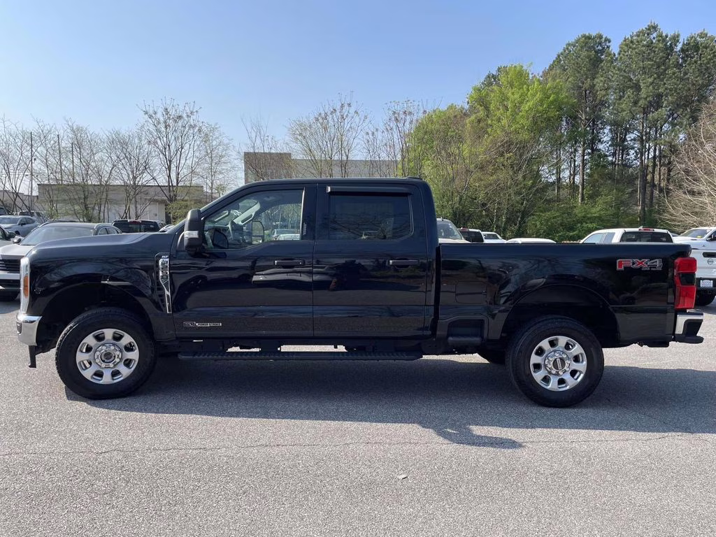 2023 Black Metallic Ford Super Duty F-250 SRW XLT 4X4 Truck