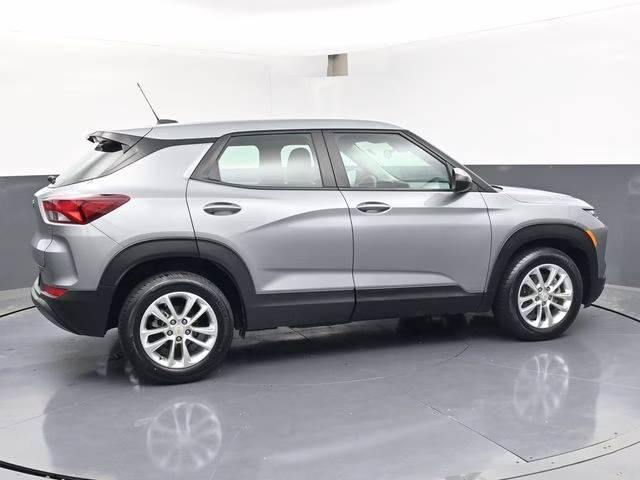 2024 Sterling Gray Metallic Chevrolet Trailblazer LS FWD SUV