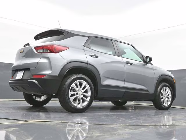 2024 Sterling Gray Metallic Chevrolet Trailblazer LS FWD SUV