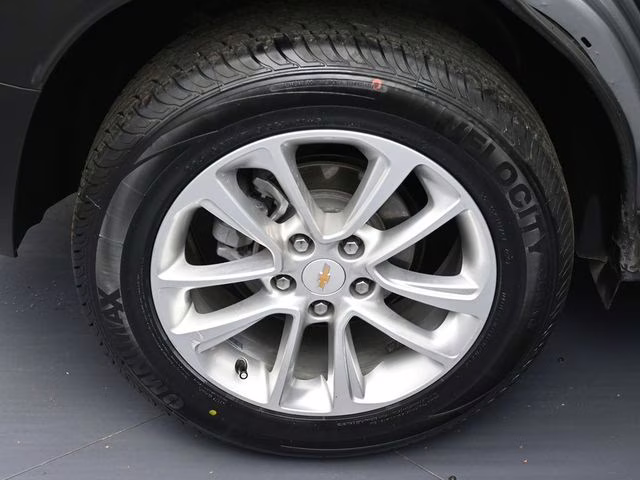 2024 Sterling Gray Metallic Chevrolet Trailblazer LS FWD SUV