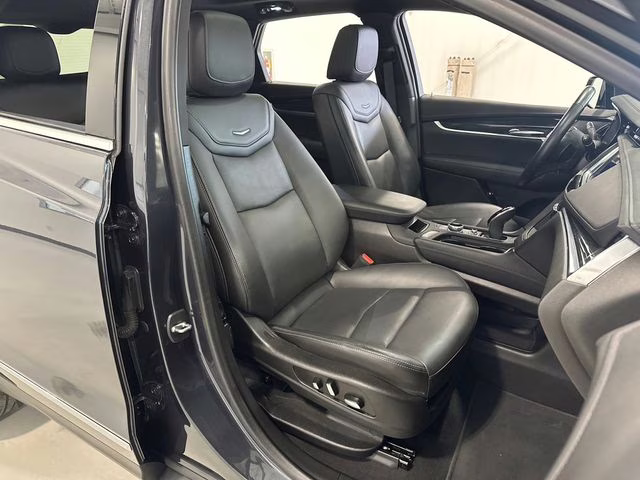 2022 Wilder Metallic Cadillac XT5 Premium Luxury AWD SUV