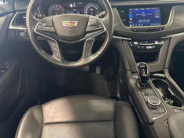 2022 Wilder Metallic Cadillac XT5 Premium Luxury AWD SUV