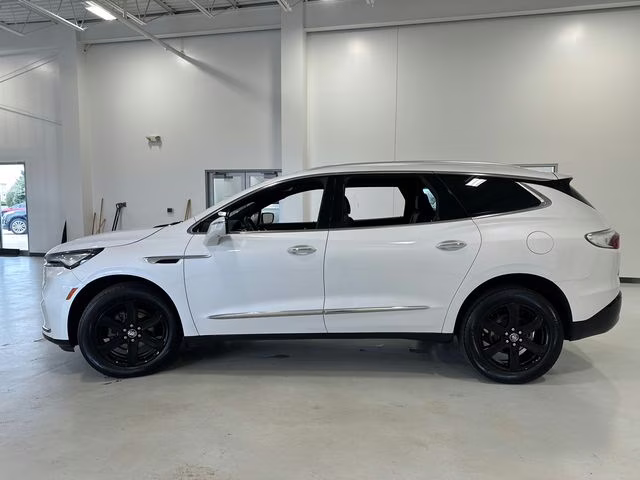 2024 White Frost Tricoat Buick Enclave Essence AWD SUV