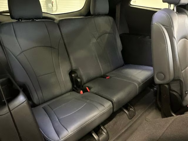 2024 White Frost Tricoat Buick Enclave Essence AWD SUV