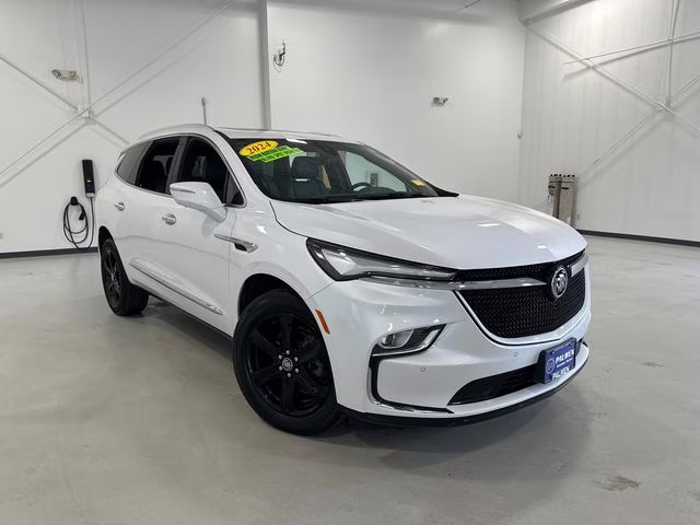 2024 White Frost Tricoat Buick Enclave Essence AWD SUV
