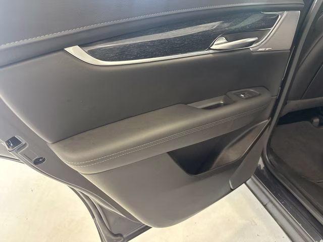 2022 Cadillac XT5 Premium Luxury - Photo 25
