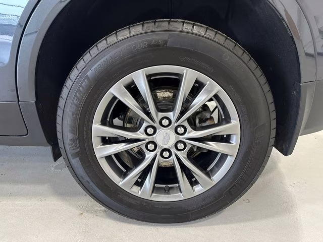 2022 Wilder Metallic Cadillac XT5 Premium Luxury AWD SUV