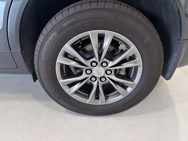 2022 Cadillac XT5 Premium Luxury - Photo 9