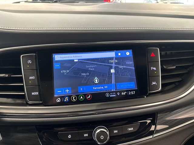 2024 White Frost Tricoat Buick Enclave Essence AWD SUV