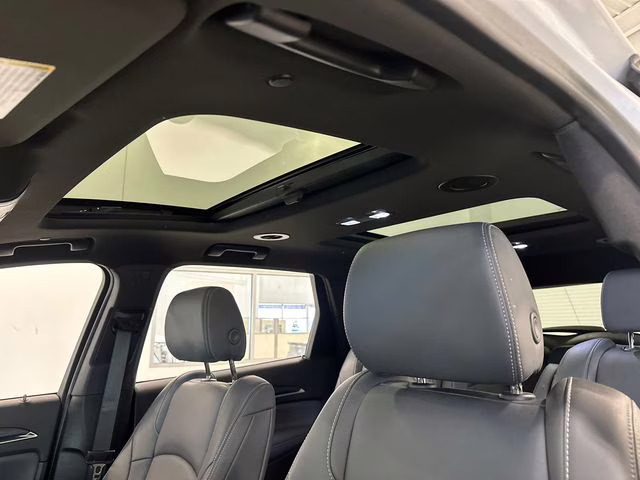 2024 White Frost Tricoat Buick Enclave Essence AWD SUV