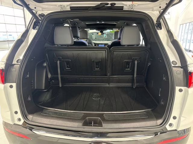 2024 White Frost Tricoat Buick Enclave Essence AWD SUV