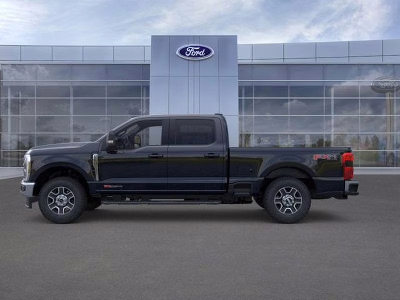 2026 Agate Black Metallic Ford Super Duty F-250 SRW LARIAT 4X4 Truck