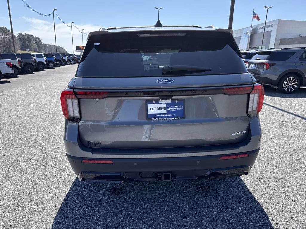 2026 Carbonized Gray Metallic Ford Explorer ST-Line 4X4 SUV