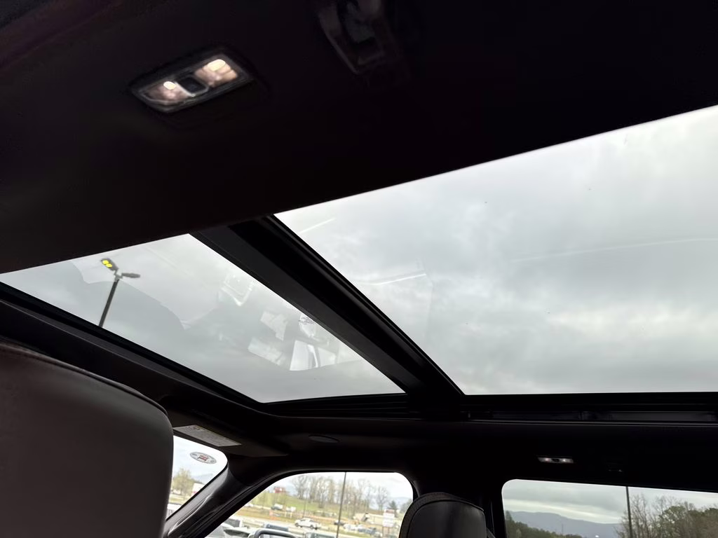 2025 Oxford White Ford Super Duty F-350 DRW King Ranch 4X4 Truck