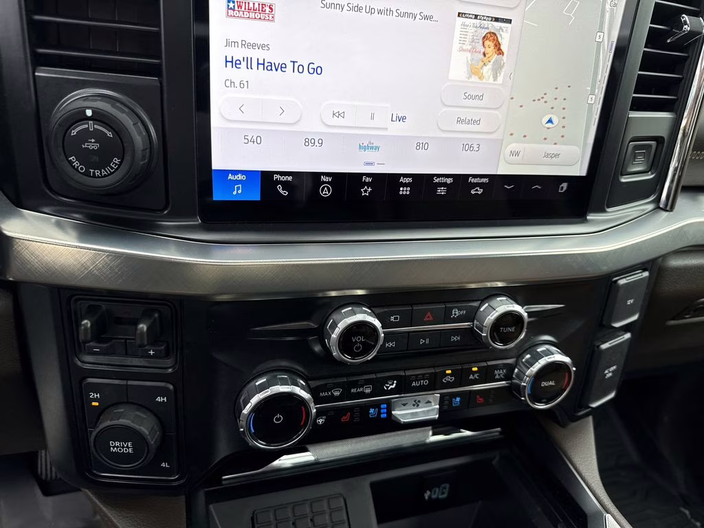 2025 Oxford White Ford Super Duty F-350 DRW King Ranch 4X4 Truck