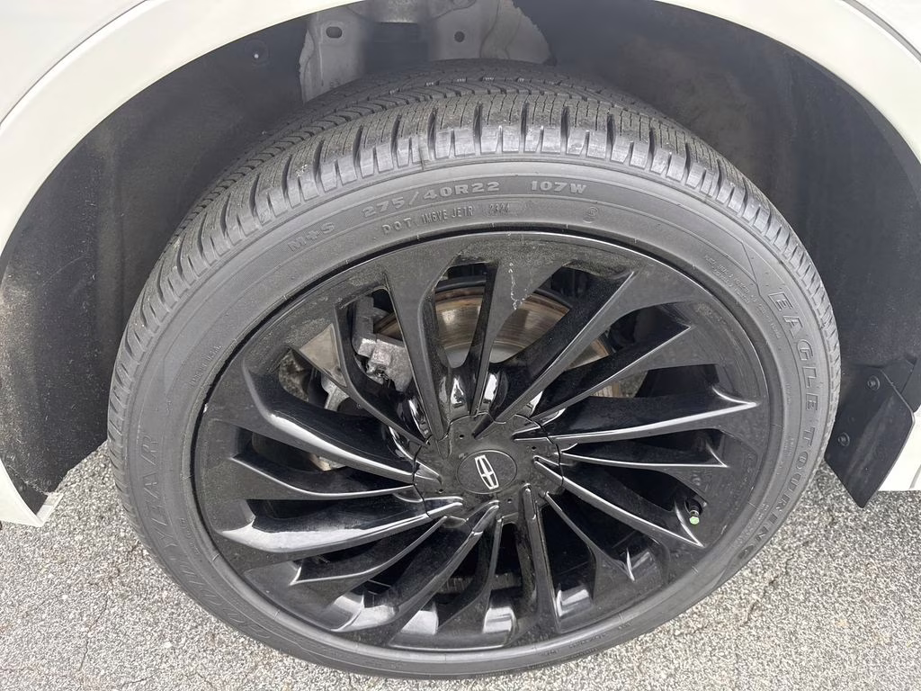 2025 Pristine White Metallic Tri-Coat Lincoln Aviator Reserve AWD SUV