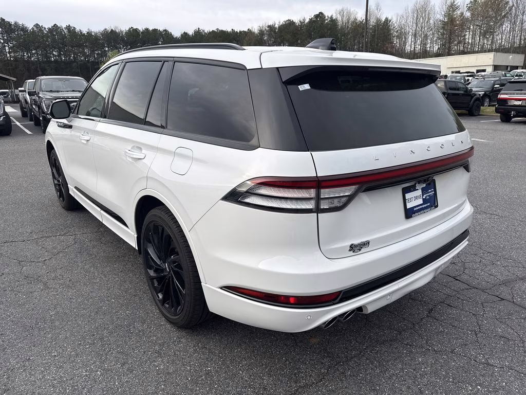 2025 Pristine White Metallic Tri-Coat Lincoln Aviator Reserve AWD SUV